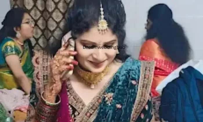 Mounisha makeoverArtist