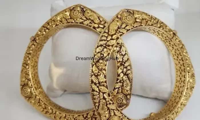 R R Jewellers