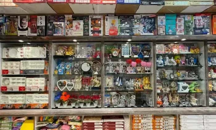 Poonam sports Gifts Articals