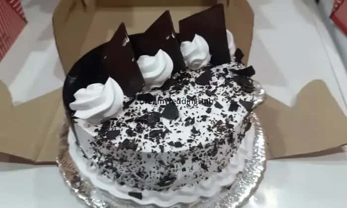 Arihant Snecks And Bekry Store