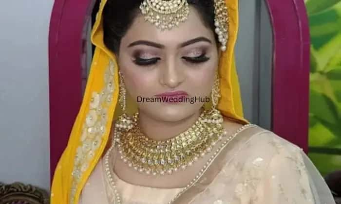 MAKEUP MASTER SUNNY SINGH