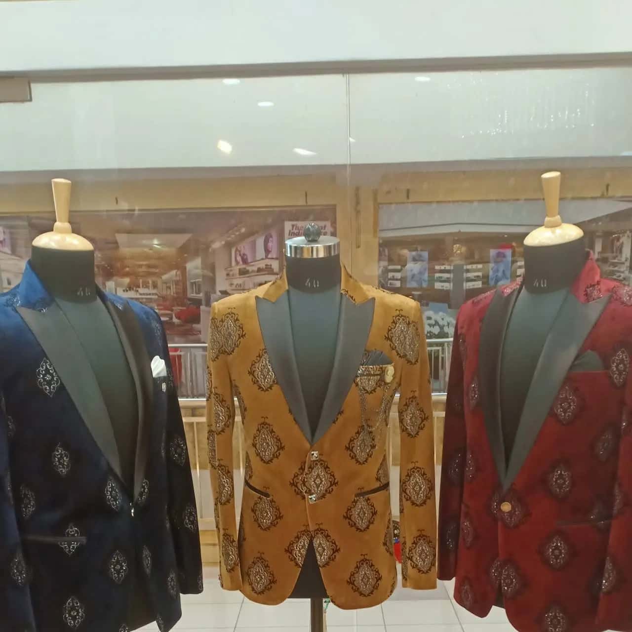 MUIZ GROOM COLLECTION