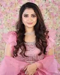 Zinnia Makeup Academy