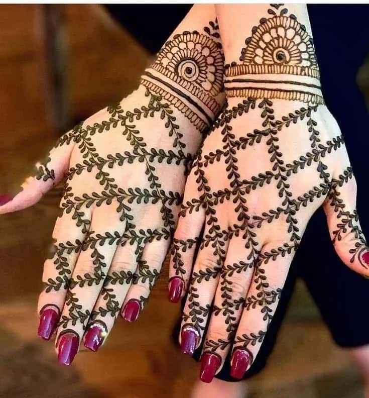 MUKESH MEHANDI ARTIST