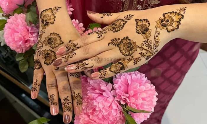 Haseena Mehendi designer