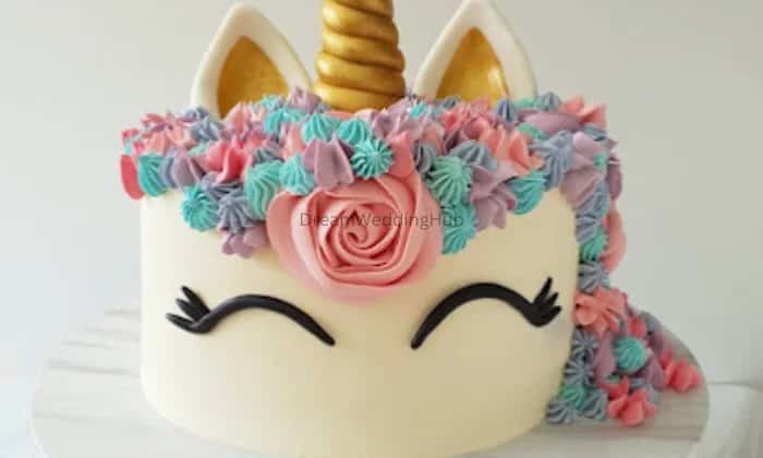 Aarti's cake & baked