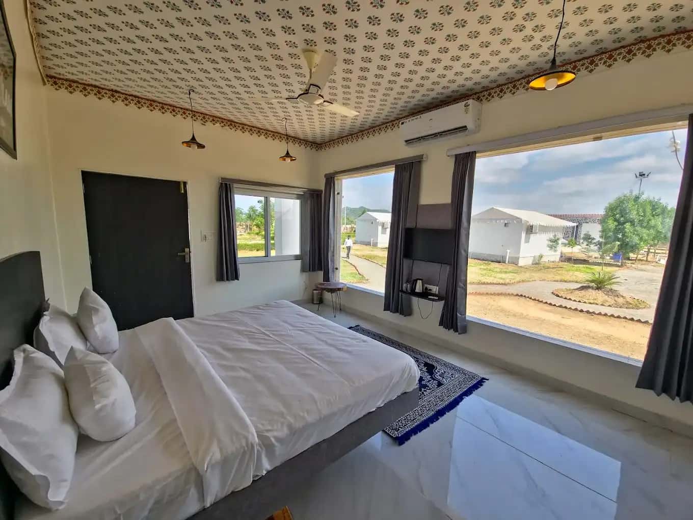 Mukunda Sky Jawai Resort