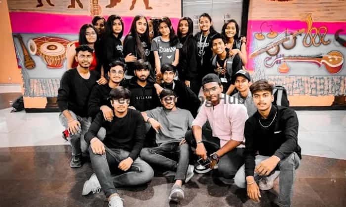 A Squad Dance Studio