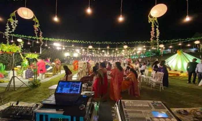 INNOVATION SOUND & INCREDIBLE LIGHTING HUB