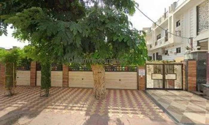 Astrologer Dr Alok Vyas