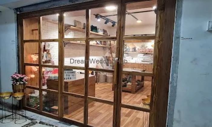 AURAA - A Lifestyle Brand