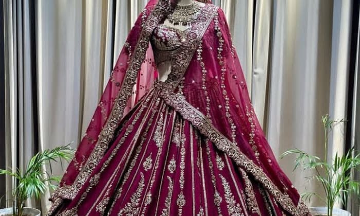 Traditional Vs Modern: Choosing The Perfect Bridal Attire