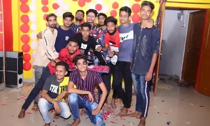 Mak Allen Dance Class