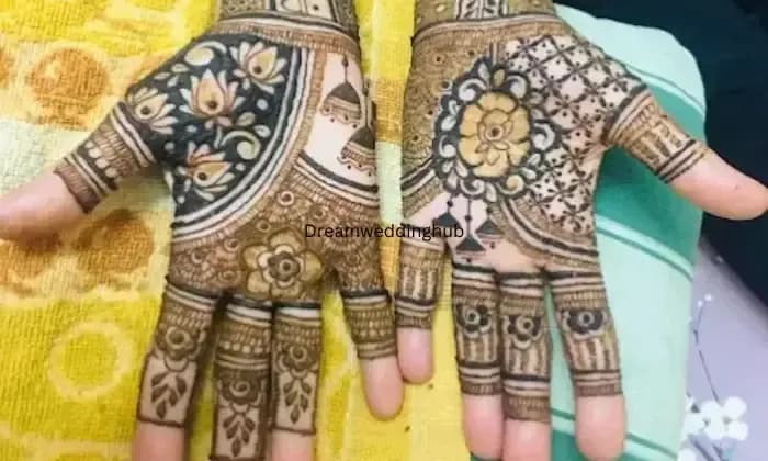 Radhe krishna mehandi art