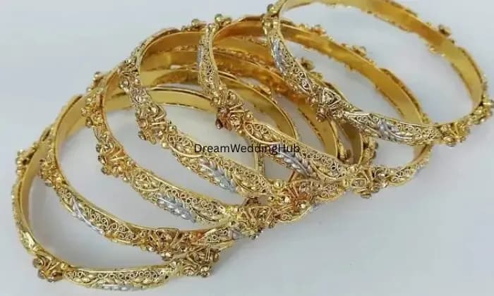 Dulhan Bangles And Fancy