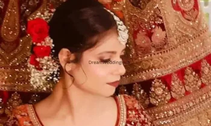 Ayeshas Makeup Artist