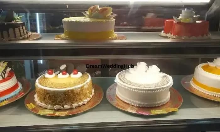 Paramounts Food Garden