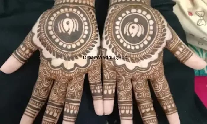 Ashwathy mehendi artistry