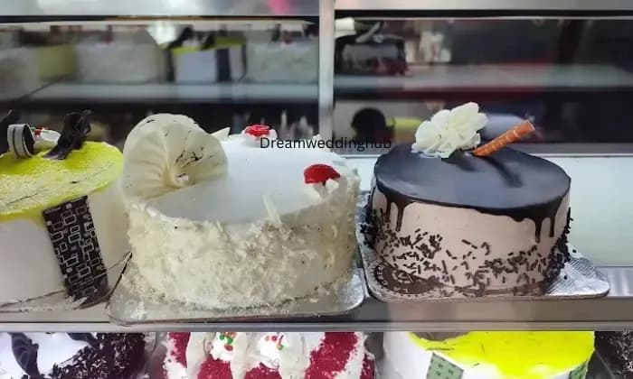 La Creme Bakery Cafe