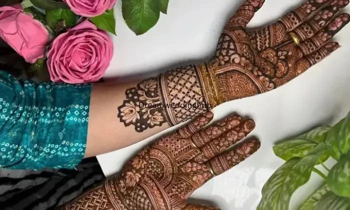 Ankita Mehandi Artist