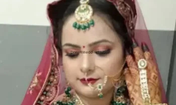 GLOW UP LADIES SALON