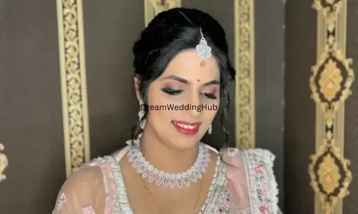 Monika Beauty Parlour