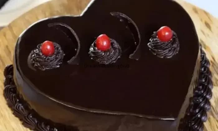 Dollar cake shop and soda shop