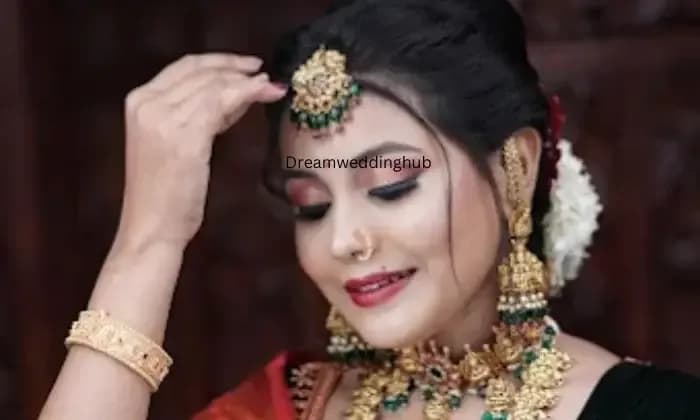 The Lush Beauty Shop