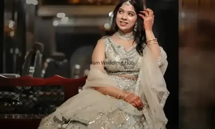 Medha FashionDesigner