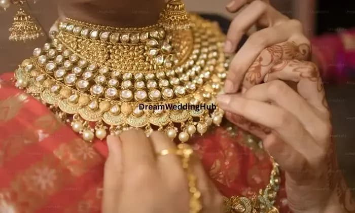 Vabilisetty Jewellers