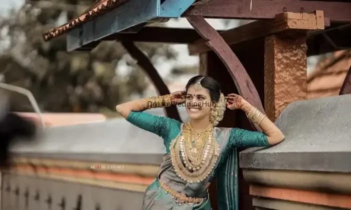 Dakshas bridal makeover studio