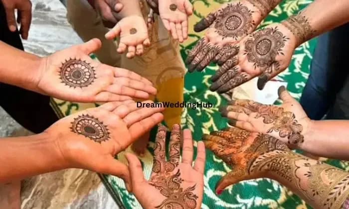 Kausar mehndi art classes