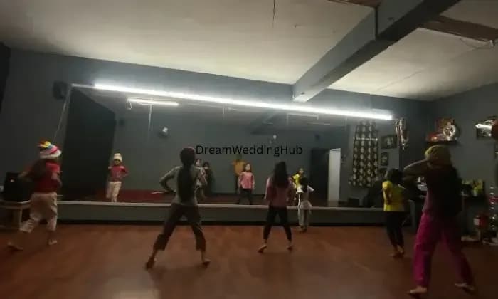 Twins Dance Class
