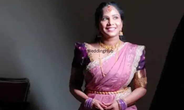 RS MAKEUP AND MEHANDI BEAUTY