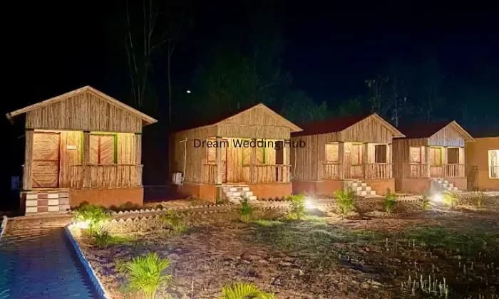 La Macaw Aranyak Eco Resort