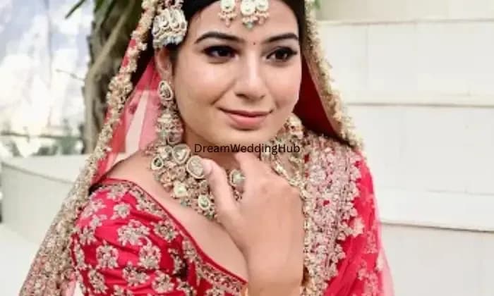 Bhawna Makeup Studio And Academy