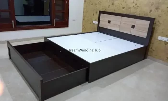 In Style Home Furnishing Store