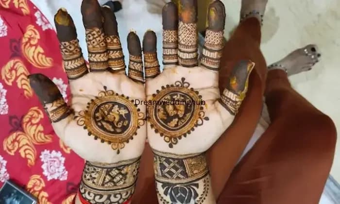 ART BY QUEENS  Best Mehandi
