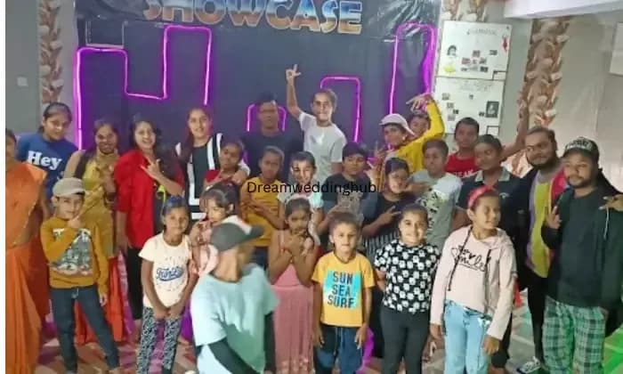 Rp square dance studio