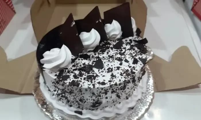 Arihant Snecks And Bekry Store