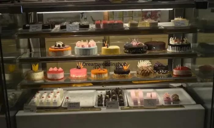 Mahajan Cakes  Bakes