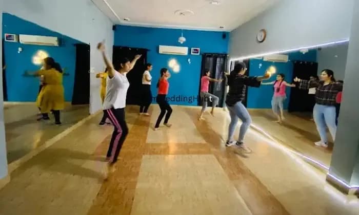 Kaurgeous Bhangra studio