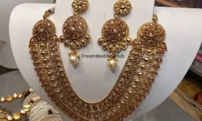 Golden Bangles Stores