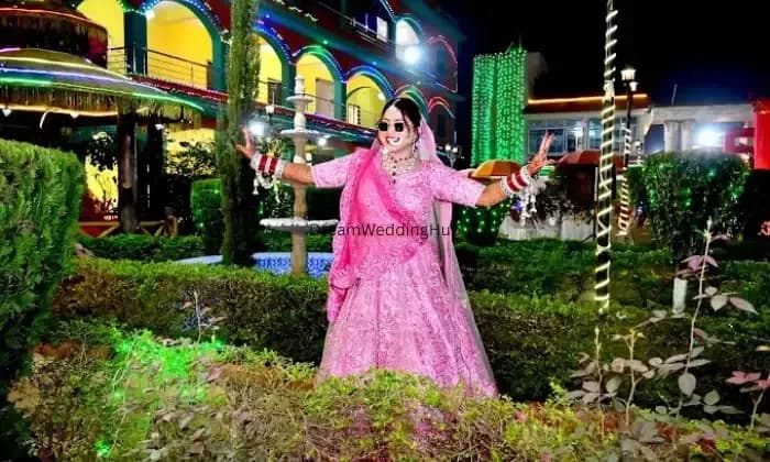 Naina Album Point With Digital Studio