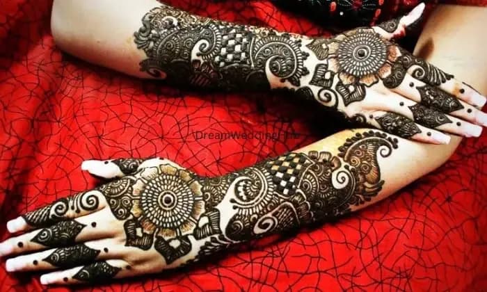 Dipti Mehndi Art