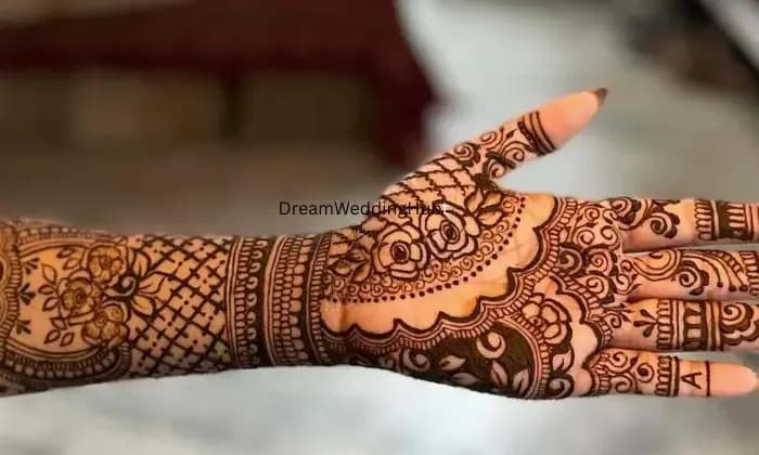 Nageenas Mehendi