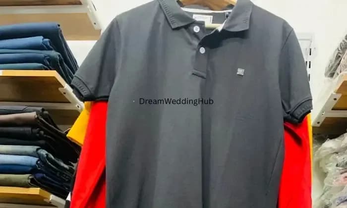 Vrindavan Vastralay And Dulha