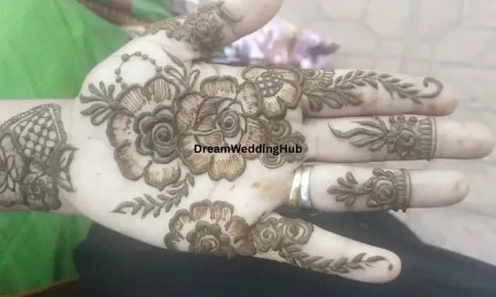Alfiya Mehendi Artist