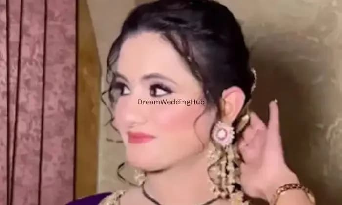 AMAN MAKEOVER STUDIO