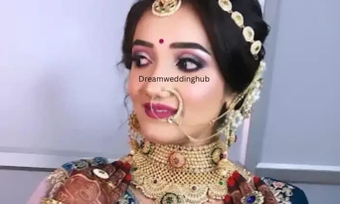 Hind beauty salon and makeup studio